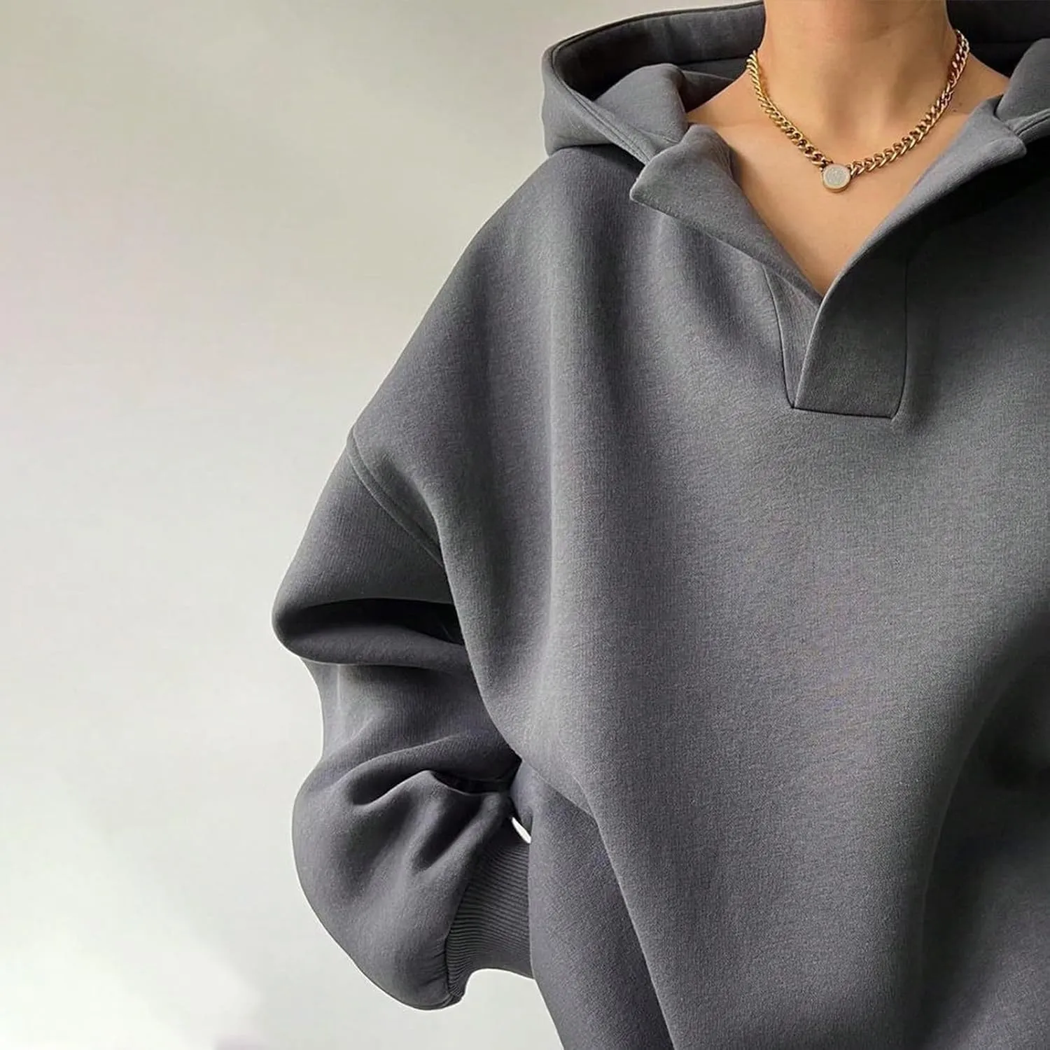Gladtbser Women's Loose Casual Hoodies Sport Pullover Oversized Cozy Hooded Sweatshirt Fall Winter Outfits Long Sleeve Tops