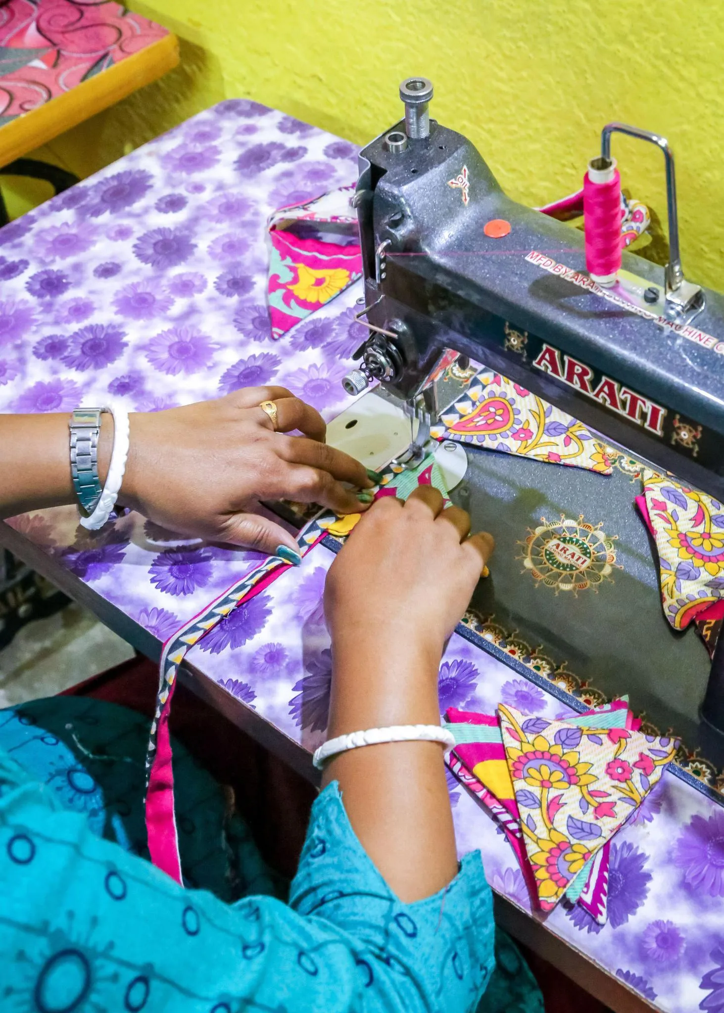Kantha Triangle Bunting