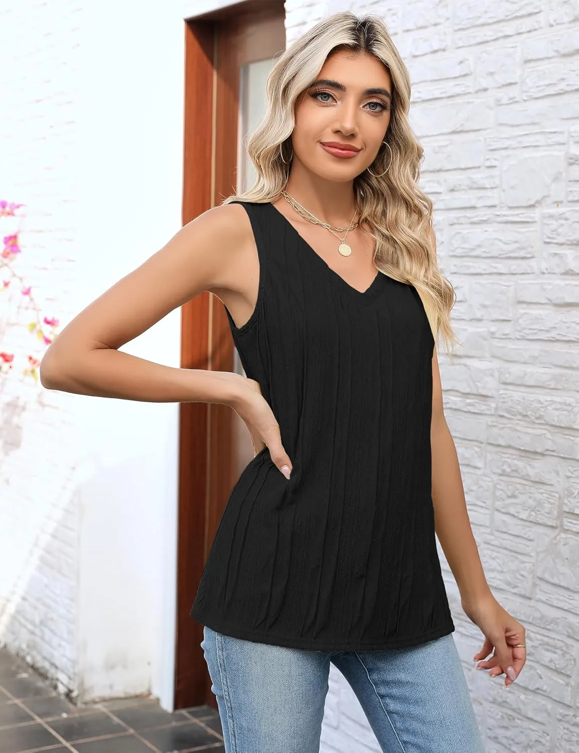 LUYAA Women's Summer V Neck Tank Tops Casual Textured Sleeveless Shirts Loose Basic Tanks