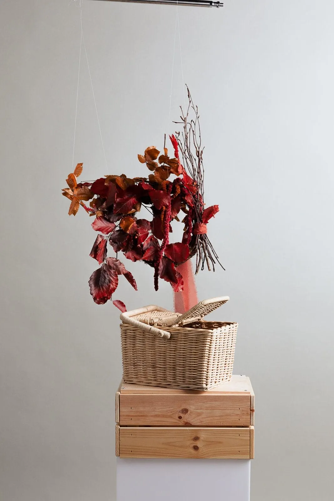 Modern Christmas Wreath No.20 / Autumn Leaves in Soft Winter Door Wreath Christmas Decoration / Christmas Wreath / Xmas Door Wreath