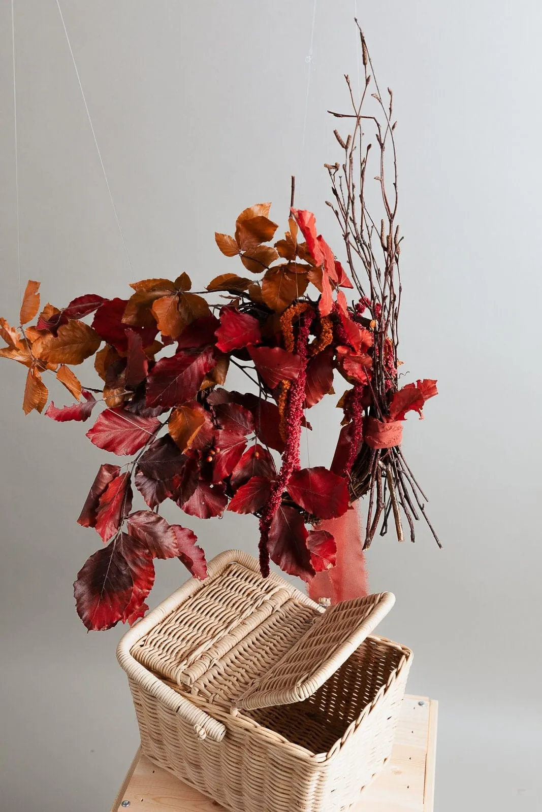 Modern Christmas Wreath No.20 / Autumn Leaves in Soft Winter Door Wreath Christmas Decoration / Christmas Wreath / Xmas Door Wreath