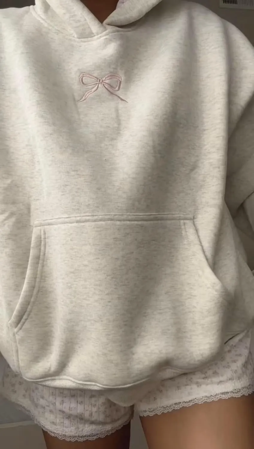 Preppy Embroidery Butterfly Letter Hoodies for Teen Girls Cute Y2k Oversized Graphic Pullover Sweatshirt Top