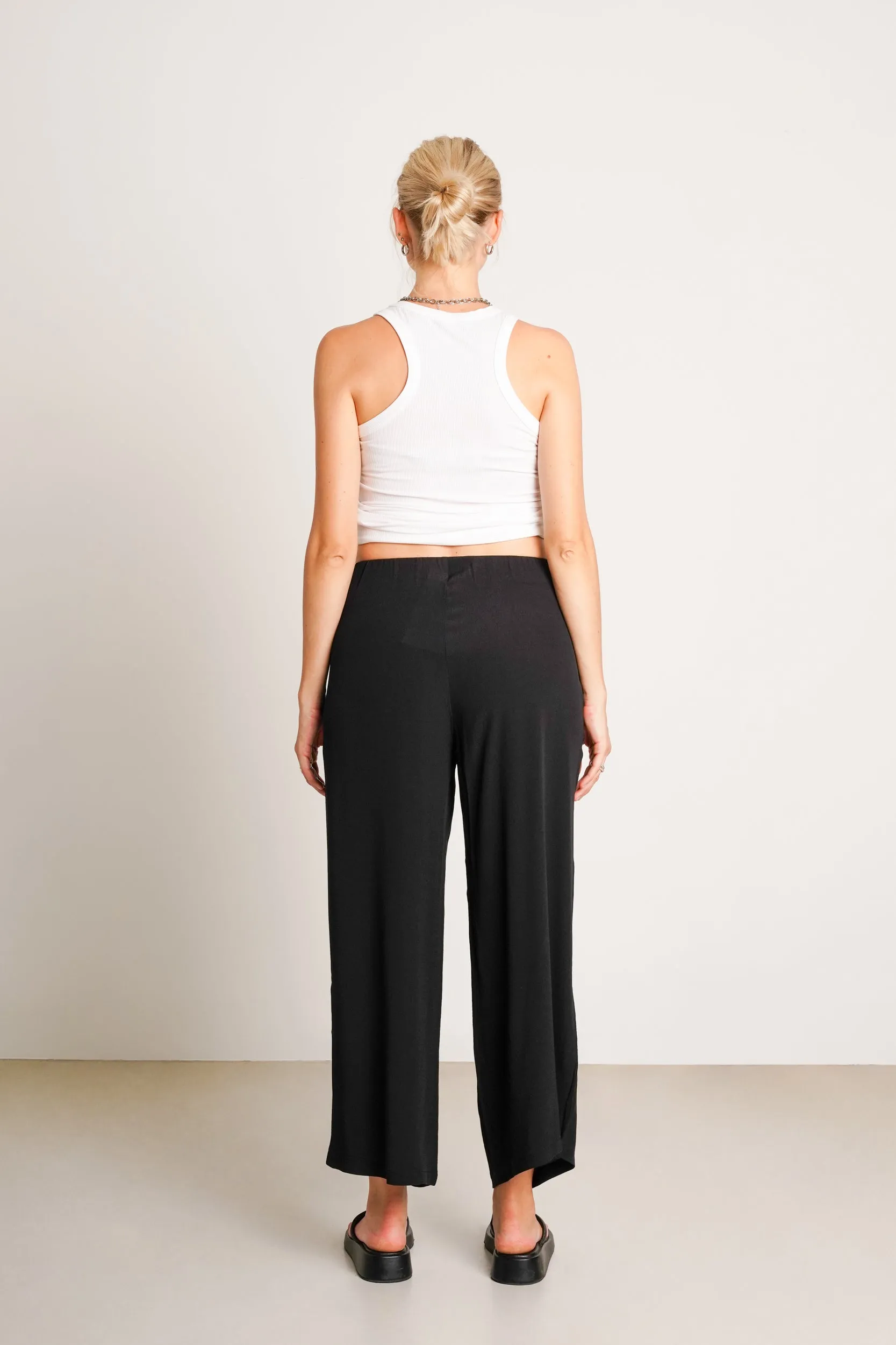 The Easy Wrap Pant