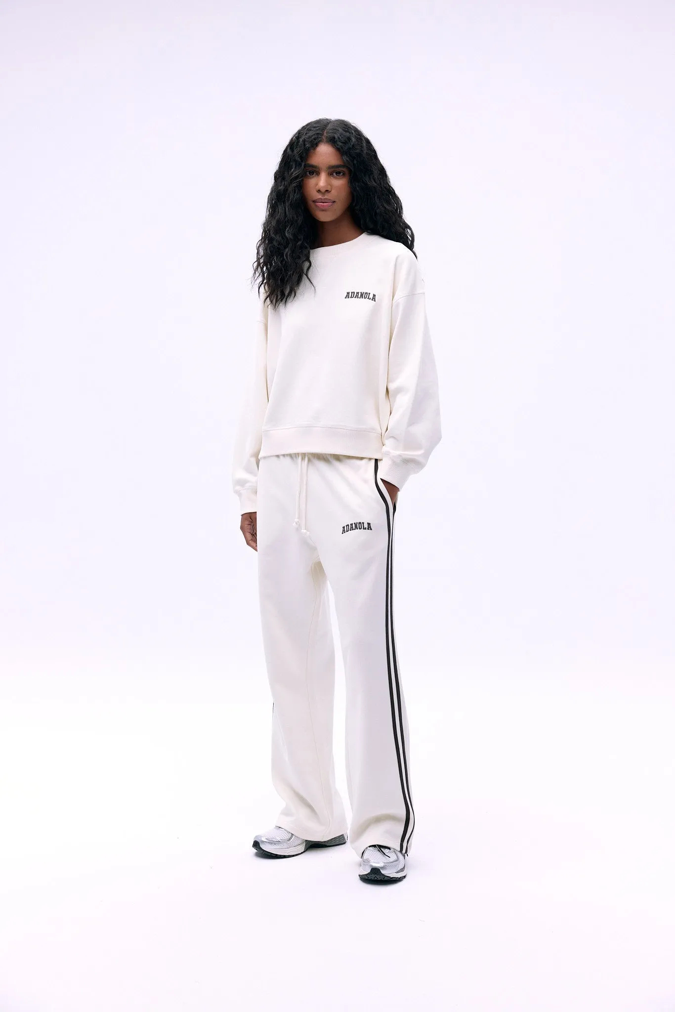 Varsity Loose Fit Sweatpants - Marshmallow White/Coffee Bean