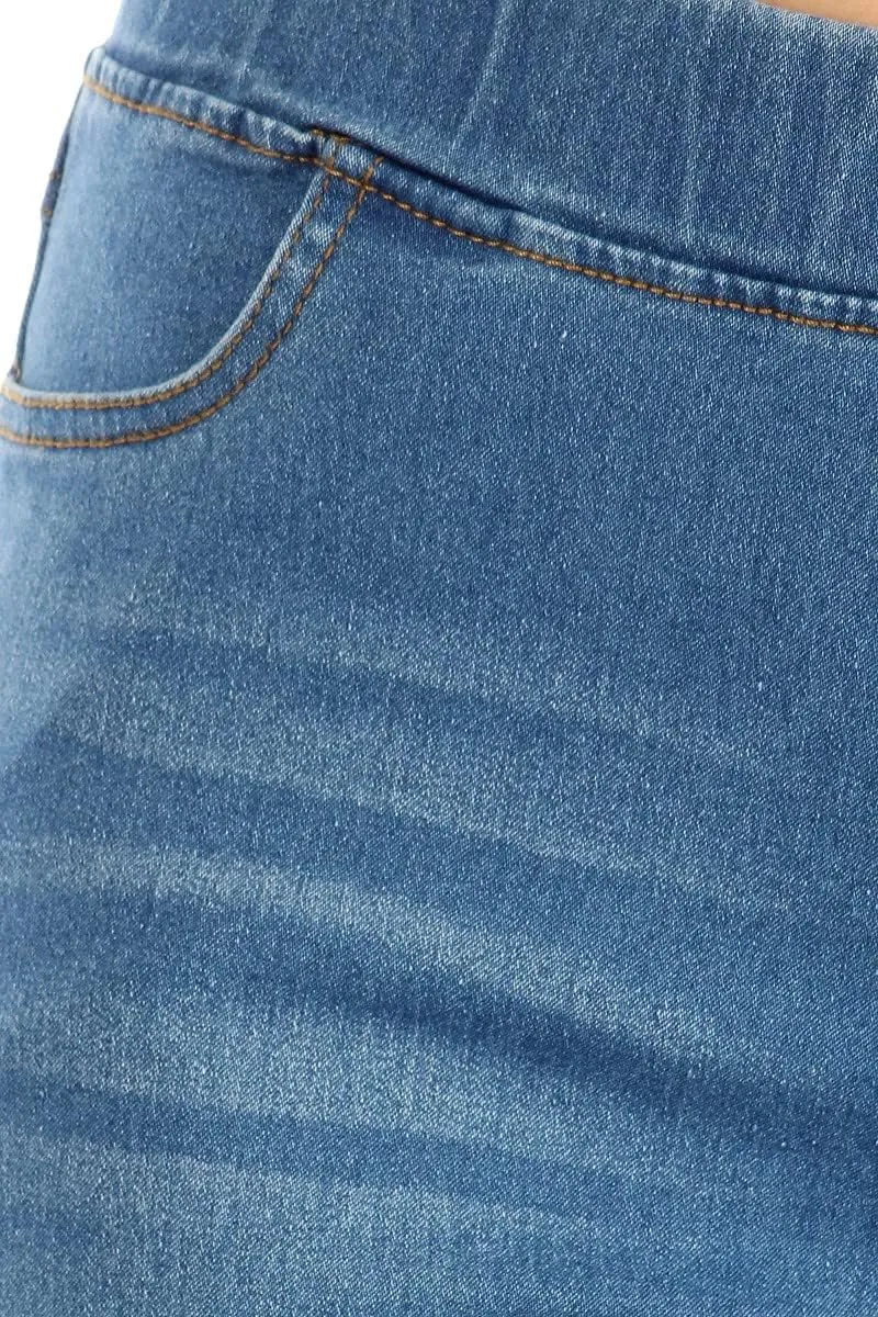 Women's Ripped Destroyed Skinny Jeans & Jeggings Pull-On Elastic Waist Stretch Denim Pants Regular-Plus Size